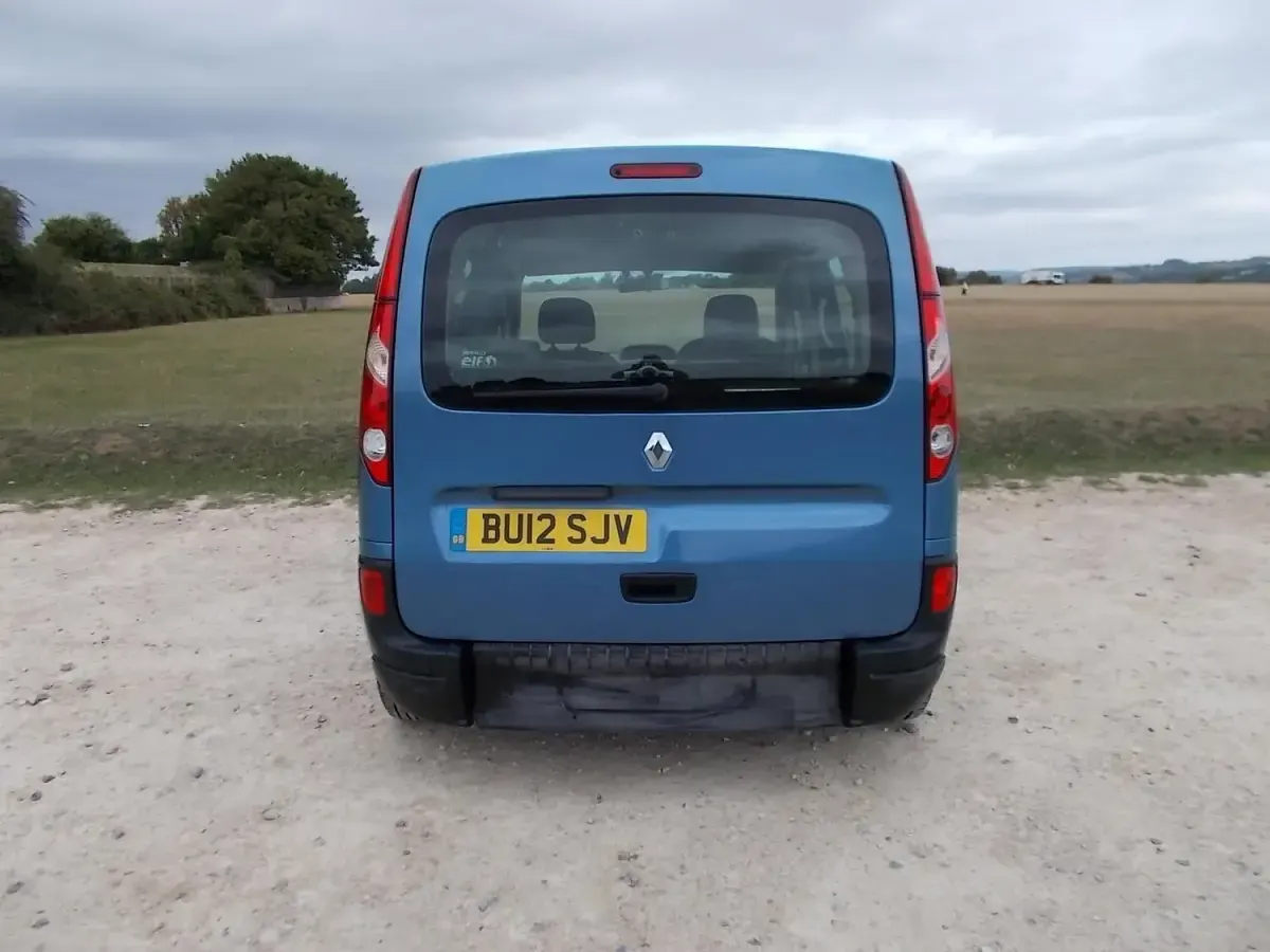 Used Renault Kangoo Expression 106 HP (77 kW) 2012 Blue MPV
