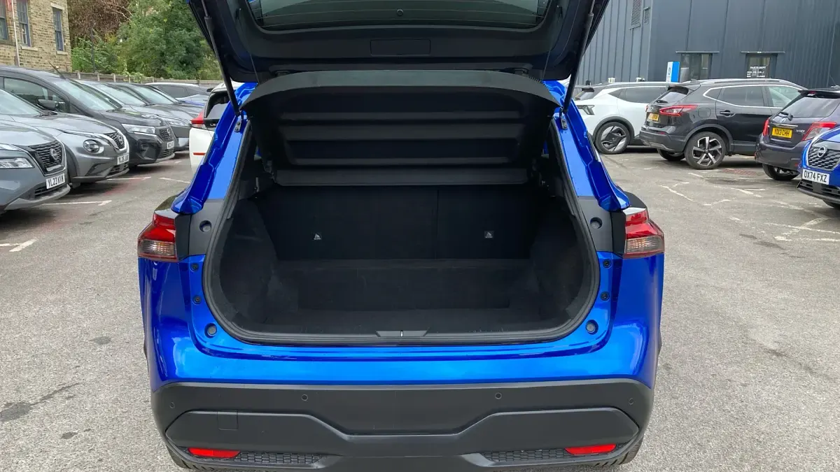 Used Nissan Qashqai Acenta Premium 158 HP (116 kW) 2023 Blue SUV