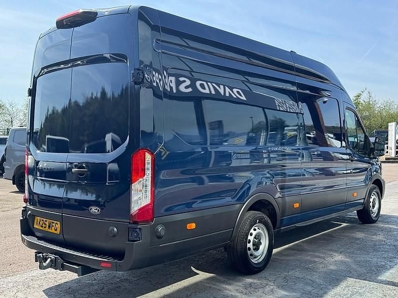 Usado Ford Transit 130 HP (95 kW) 2025 Azul Van