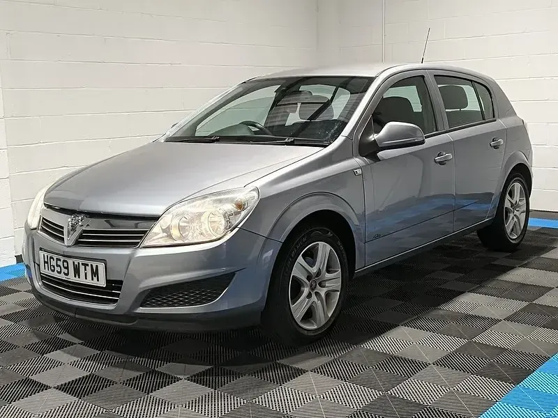 Gebraucht Vauxhall Astra Active 2010 Silber Kleinwagen