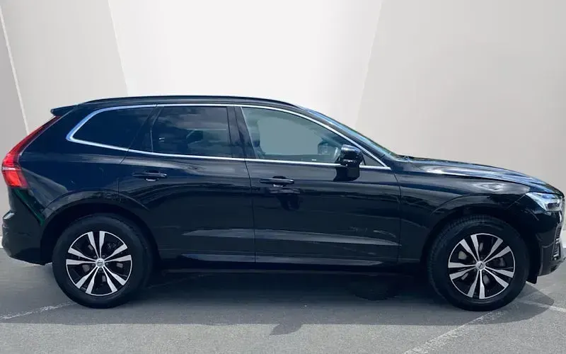 Used Volvo XC60 Core 250 HP (183 kW) 2024 SUV