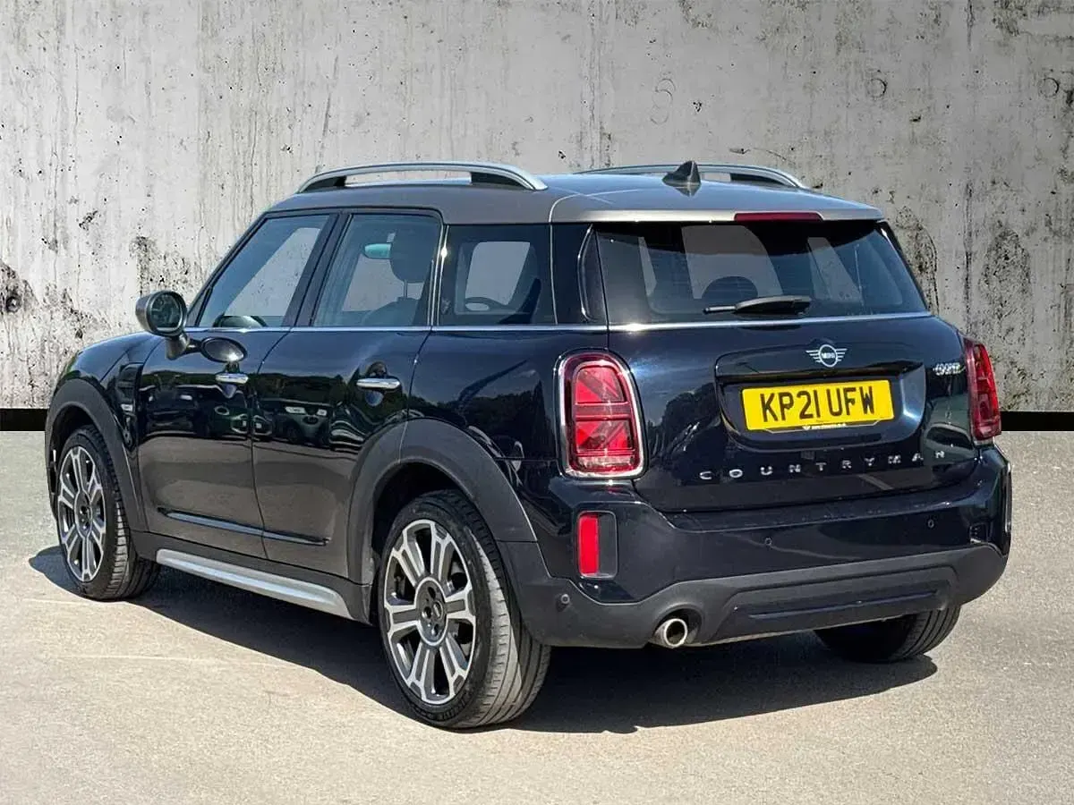 Used Mini Cooper Countryman Exclusive 134 HP (98 kW) 2021 Black SUV
