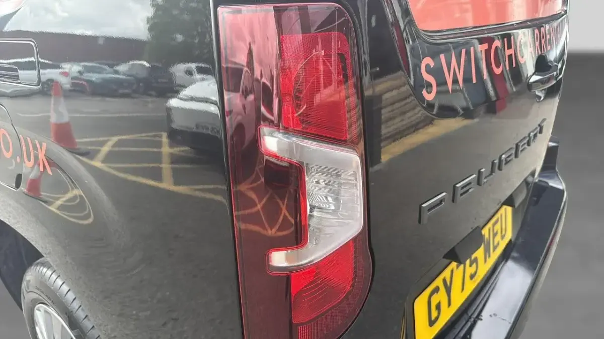 Used Peugeot Partner 129 HP (94 kW) 2025 Black MPV