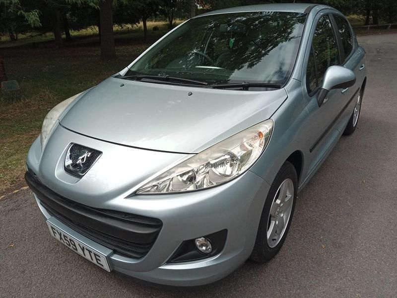 Blue Used 2009 Peugeot 207 Hatchback | £3,295 (Expensive) - Image 1/4