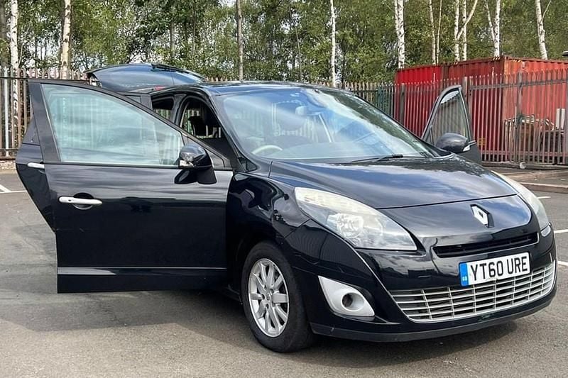 Black Used 2010 Renault Grand Scénic III Privilege MPV | £1,895 (Good price) - Image 1/1