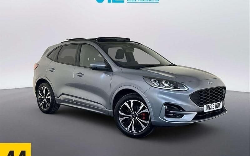 Usado Ford Kuga ST-Line X 225 CV (165 kW) 2023 SUV