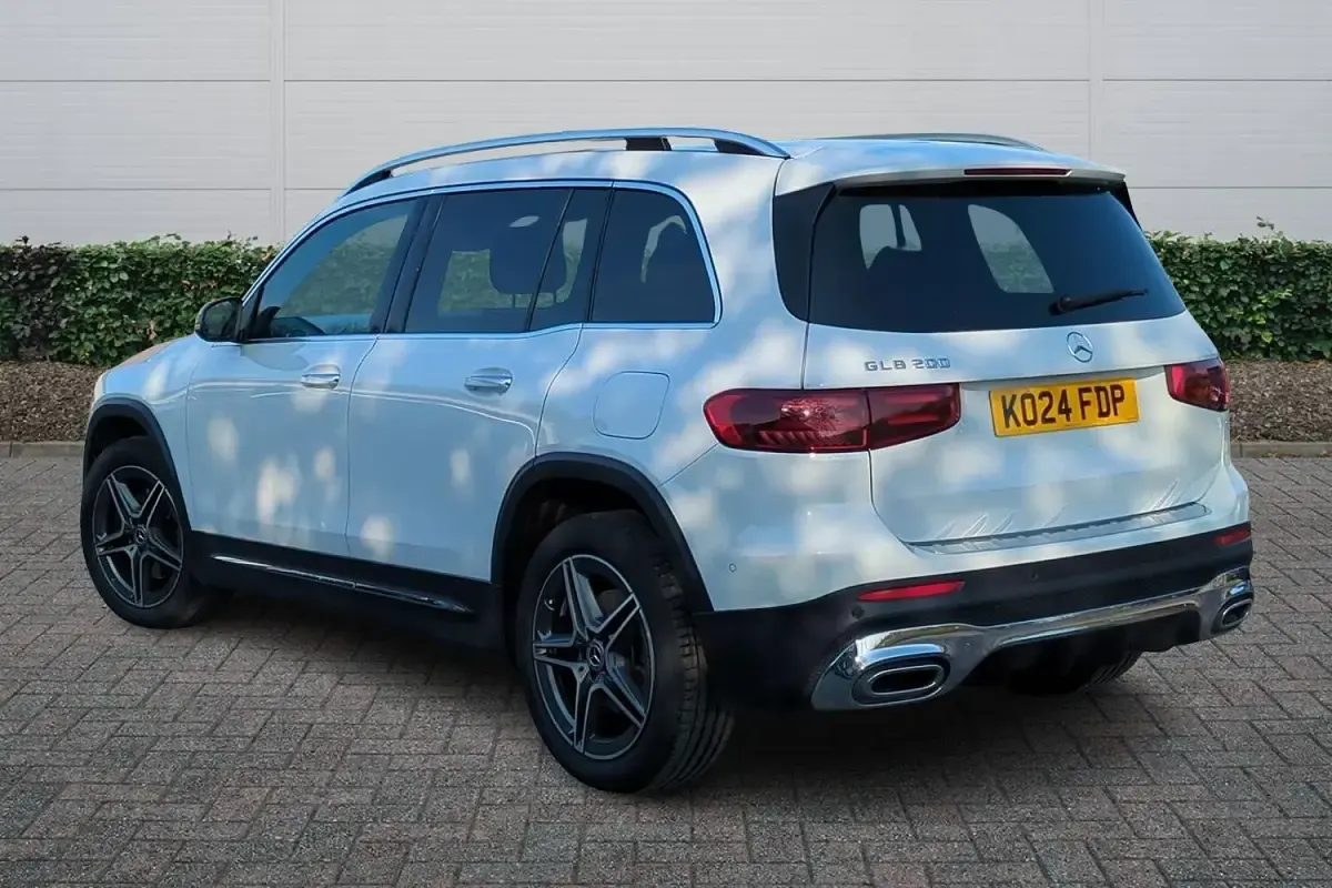 Used Mercedes GLB200 Executive 163 HP (119 kW) 2024 White SUV