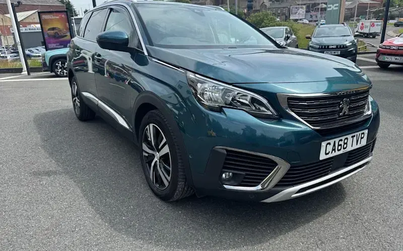 Used Peugeot 5008 Allure 131 HP (96 kW) 2019 SUV