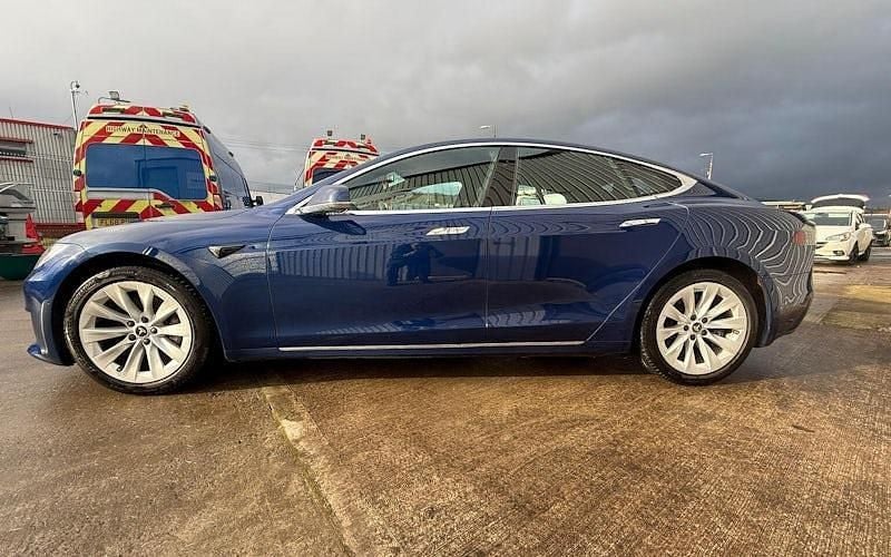 Used Tesla Model S 231 kW (315 HP) 2017 Hatchback