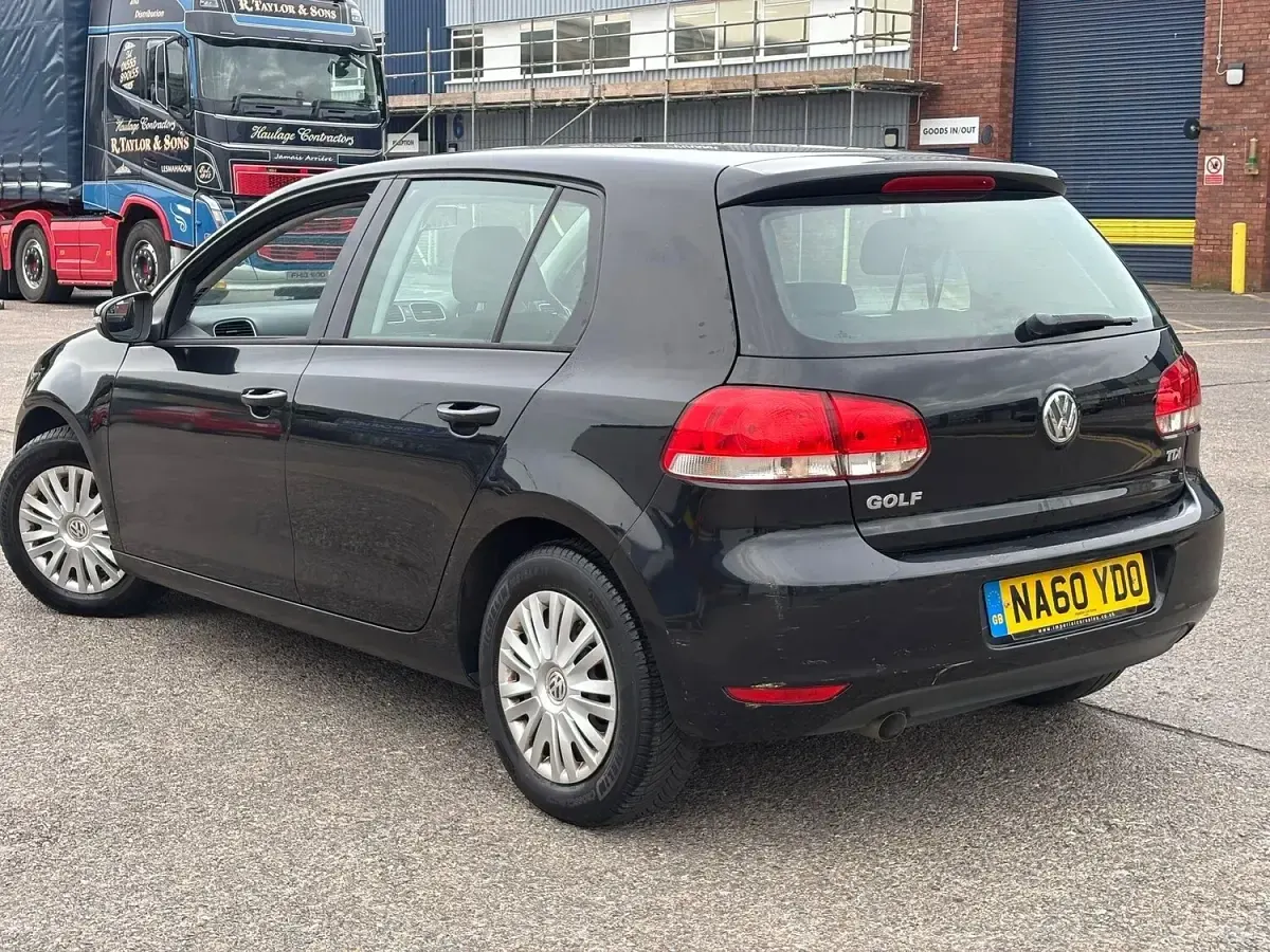 Used VW Golf VI S 105 HP (77 kW) 2010 Black Hatchback