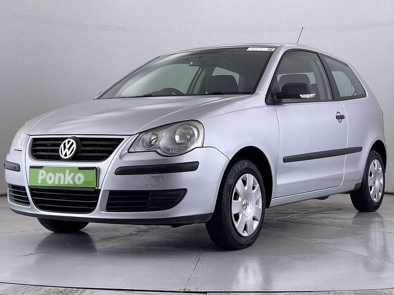 Used VW Polo 55 HP (40 kW) 2005 Silver Hatchback