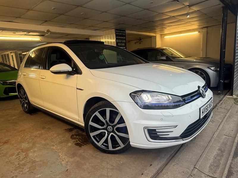 Used VW Golf VII GTE 204 HP (150 kW) 2016 White Hatchback