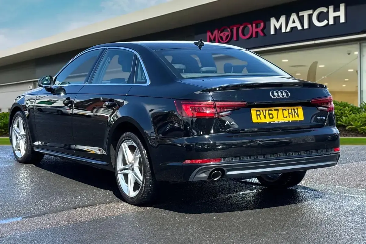 Used Audi A4 S-Line 150 HP (110 kW) 2017 Black Sedan