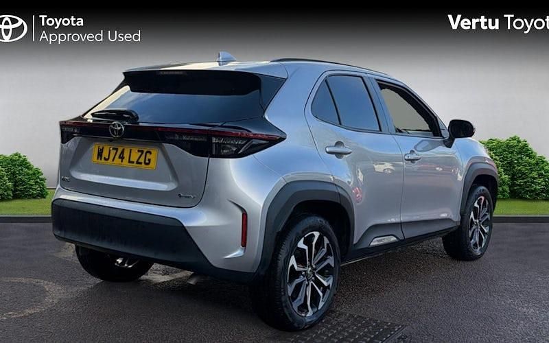 Used Toyota Yaris Hybrid Design 116 HP (85 kW) 2026 Estate