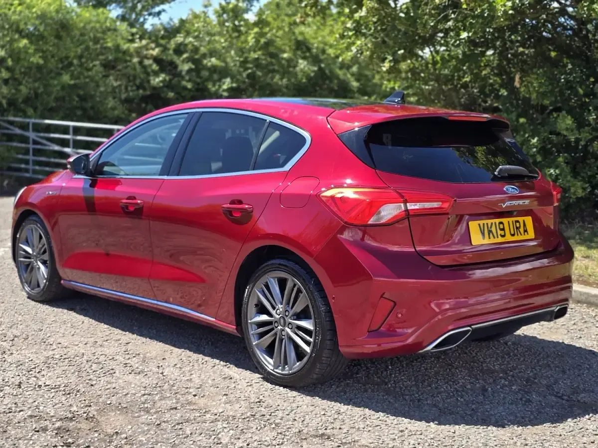 Used Ford Focus Vignale 150 HP (110 kW) 2019 Red Hatchback