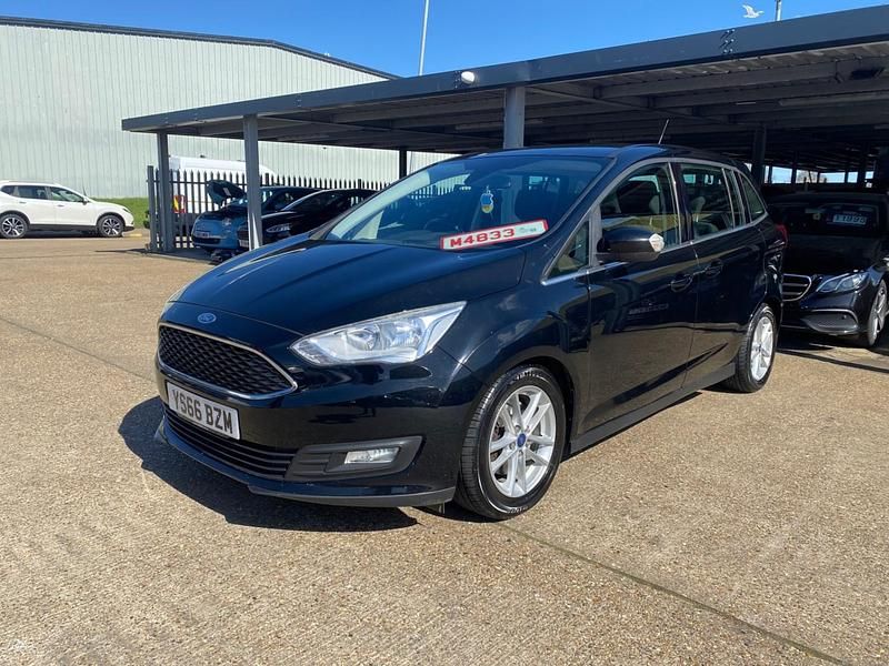 Used Ford Grand C-Max Zetec 120 HP (88 kW) 2016 Black MPV