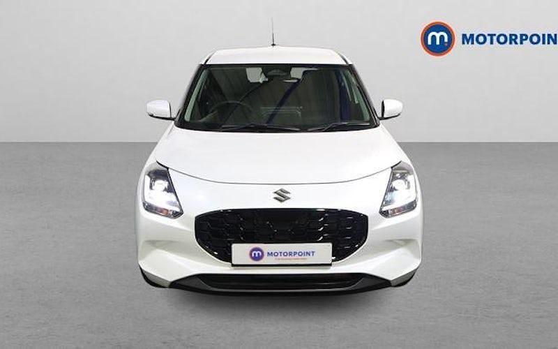 Used Suzuki Swift 82 HP (60 kW) 2025 White Hatchback