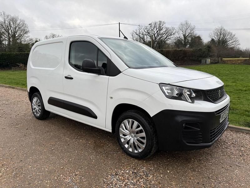 Used Peugeot Partner 2021 White MPV