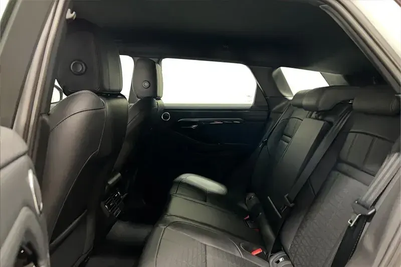 Used Land Rover Range Rover evoque HSE Dynamic 204 HP (150 kW) 2021 White SUV