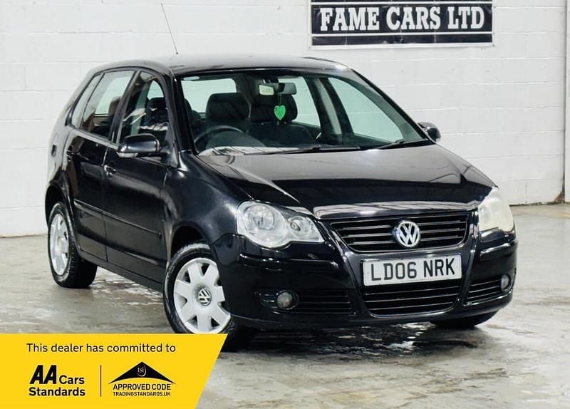 Used VW Polo S 75 HP (55 kW) 2006 Black Hatchback