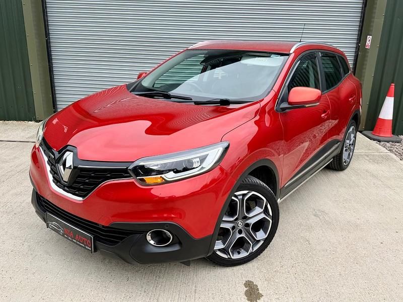 Begagnad Renault Kadjar Dynamique 130 HK (95 kW) 2015 Röd SUV