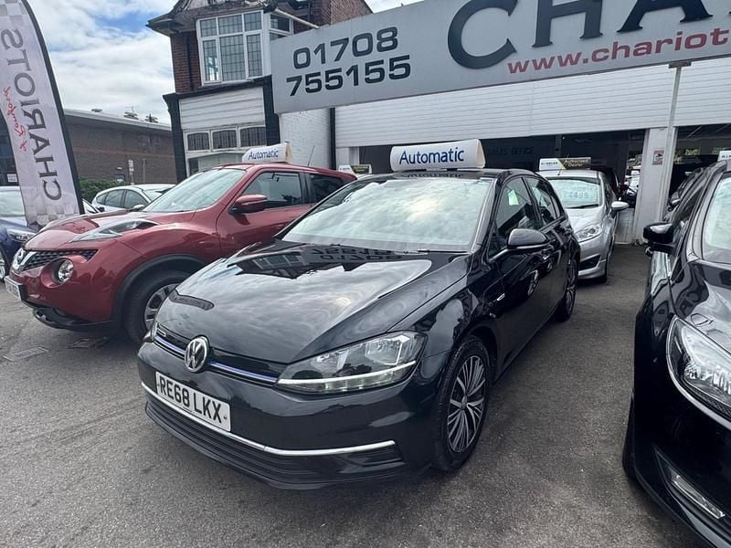 Black Used 2018 VW Golf VII SE Hatchback | £8,750 (Good price) - Image 1/4