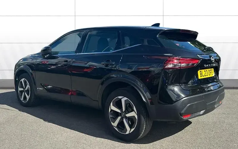 Used Nissan Qashqai Acenta Premium 190 HP (139 kW) 2023 Black SUV