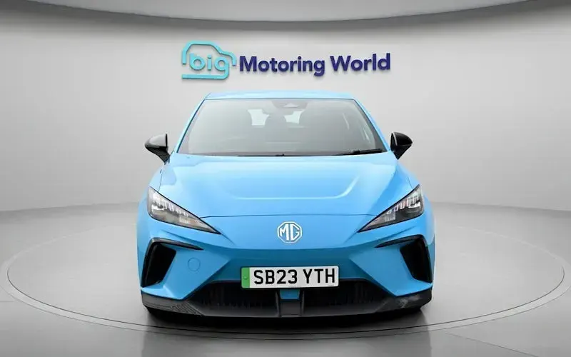 Used MG MG4 EV SE 319 kW (435 HP) 2023 Blue Hatchback