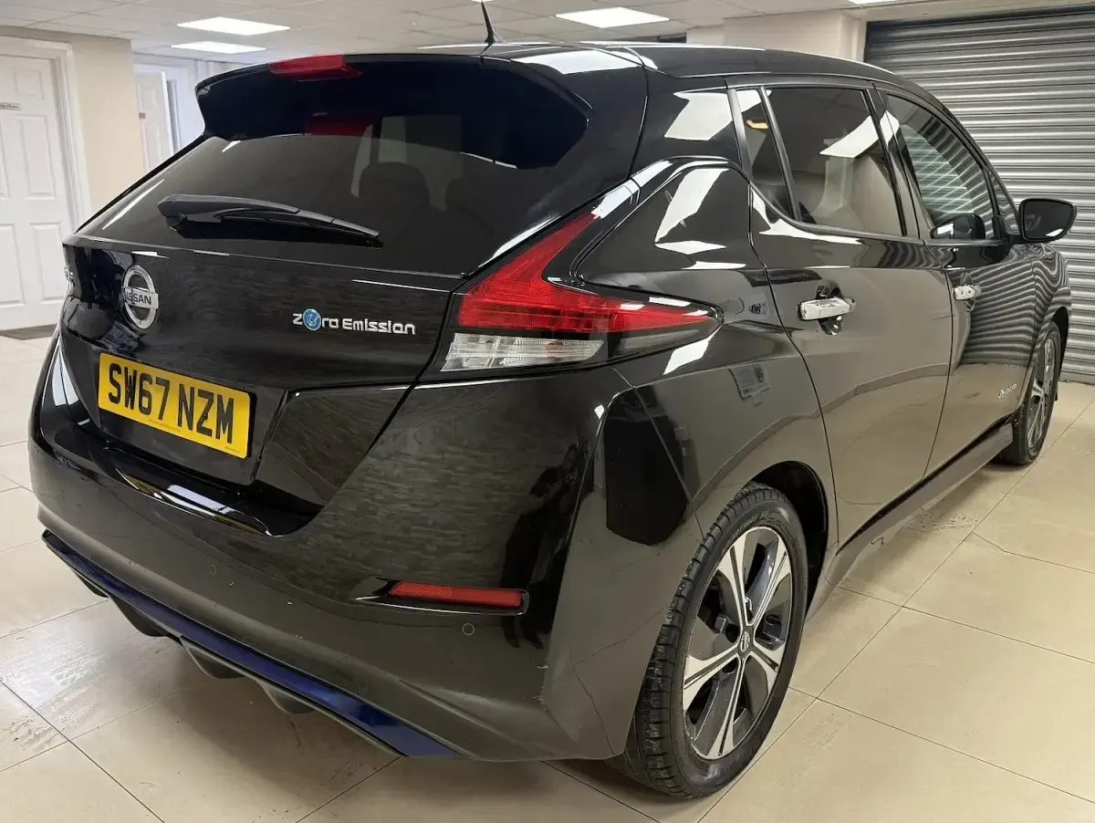 Used Nissan Leaf Pack 110 kW (150 HP) 2018 Black Hatchback