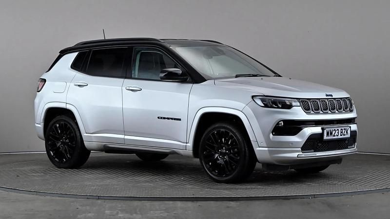 Silver/black Used 2023 Jeep Compass SUV | £17,198 - Image 1/4