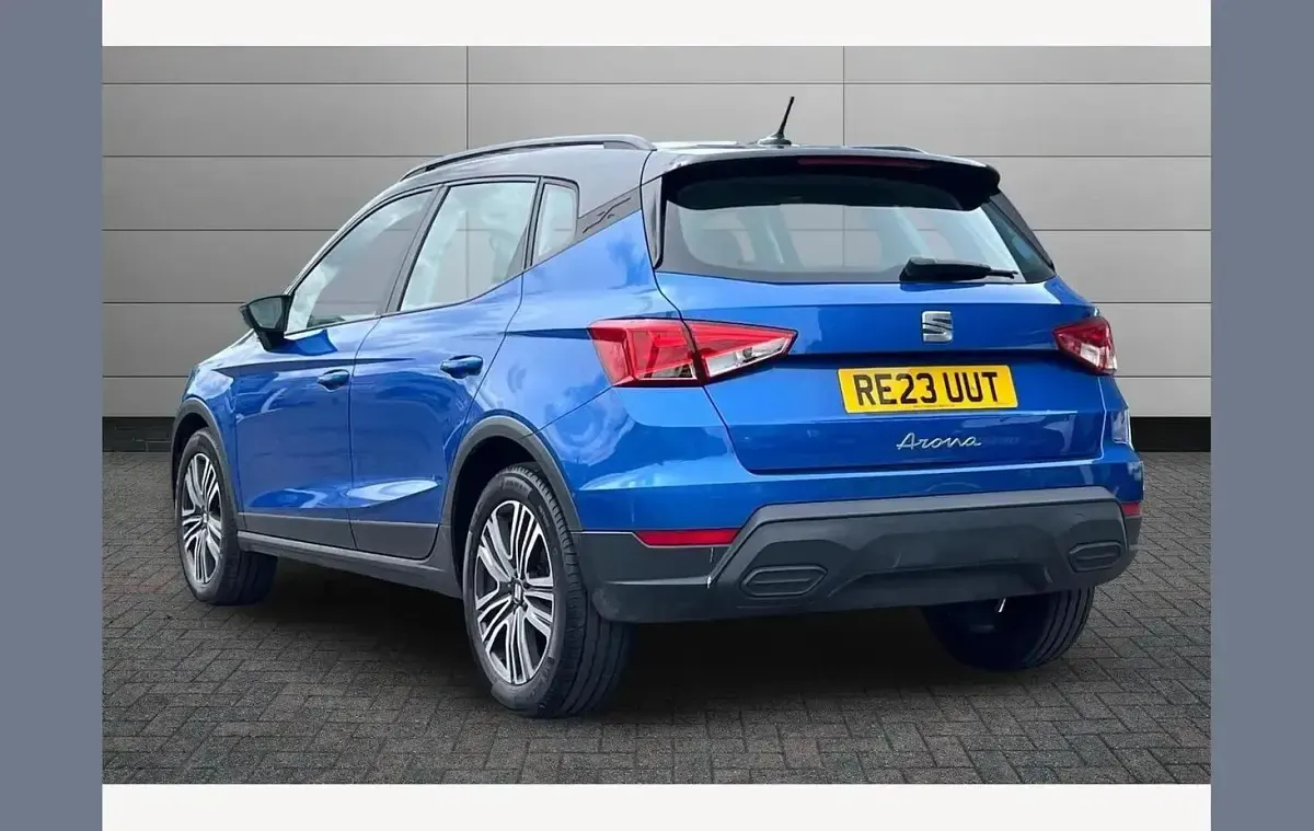Used Seat Arona SE Technology 110 HP (80 kW) 2023 Blue SUV