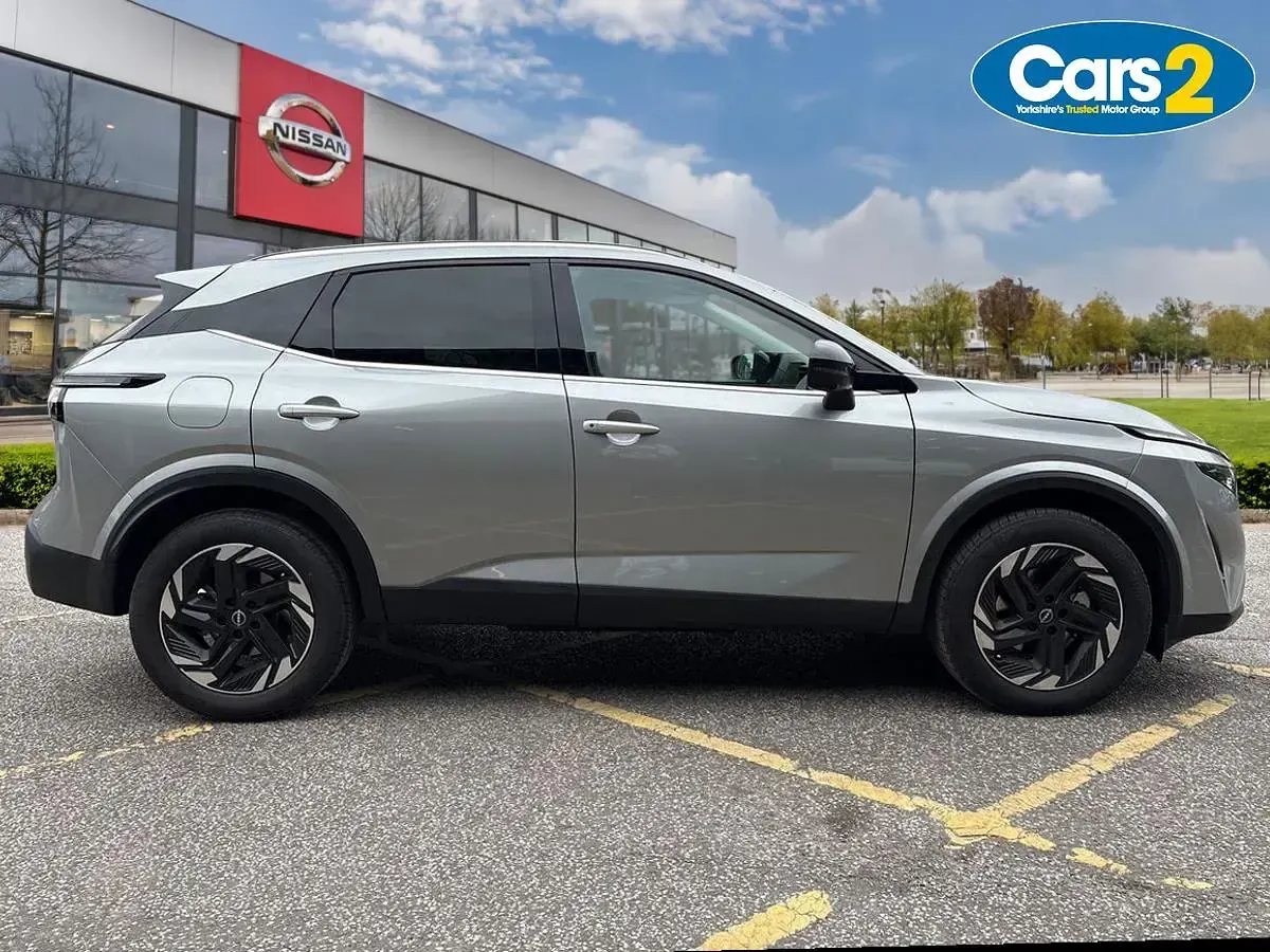 New Nissan Qashqai N-Connecta 2026 Silver SUV