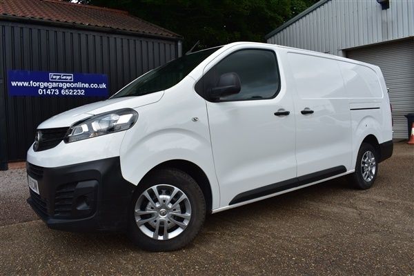 White Used 2021 Vauxhall Vivaro Van | £10,495 (Good price) - Image 1/1