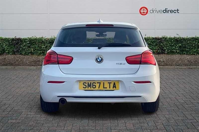 Used BMW 118 Sport Line 150 HP (110 kW) 2017 White Hatchback