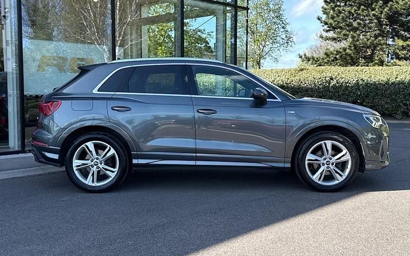 Used Audi Q3 S-Line 150 HP (110 kW) 2023 Grey SUV