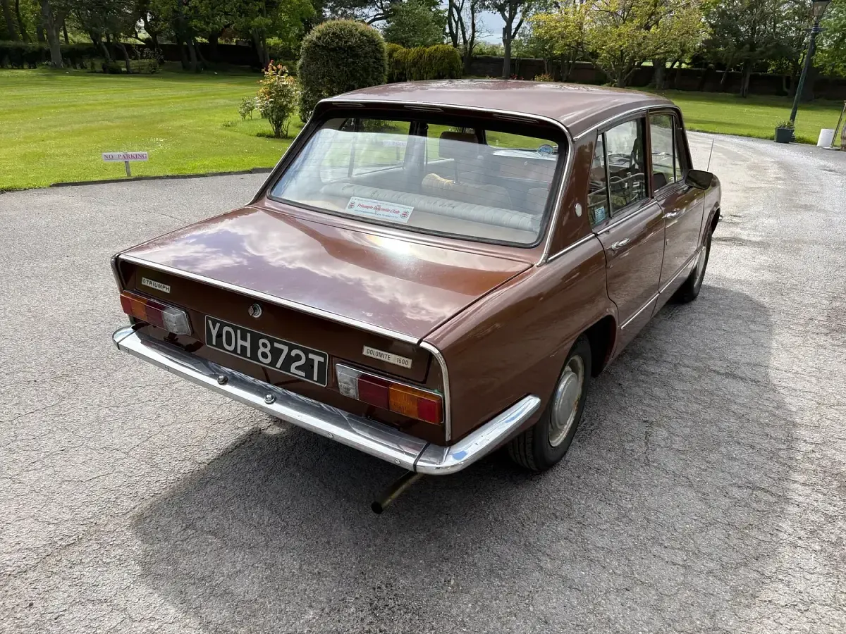 Used Triumph Dolomite 72 HP (52 kW) 1979 Brown Sedan
