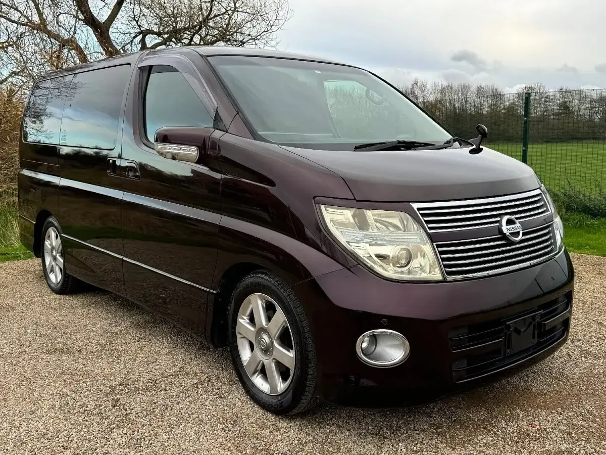 Used Nissan Elgrand Premium Edition 2007 Purple MPV