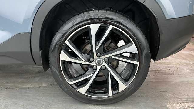 Used Volvo XC40 R-Design Pro 161 HP (118 kW) 2022 Grey SUV