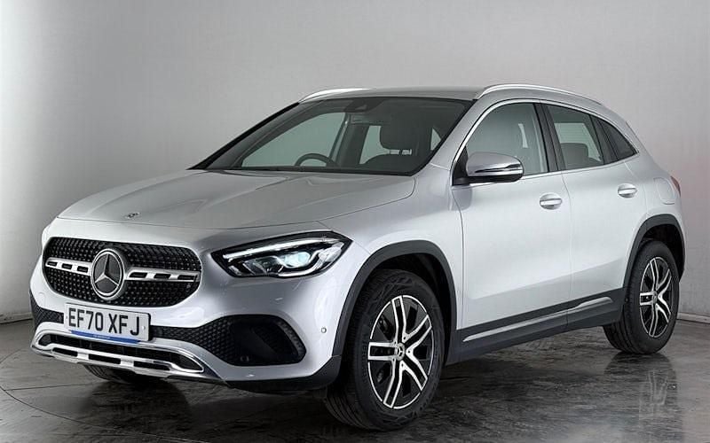 Used Mercedes GLA200 Executive 163 HP (119 kW) 2021 Silver SUV