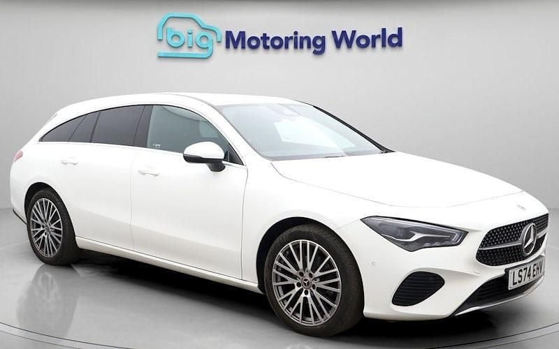 Used Mercedes CLA200 Shooting Brake Executive 163 HP (119 kW) 2025 Estate