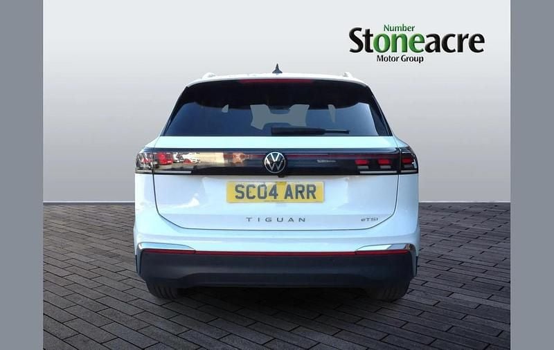 Used VW Tiguan Elegance 147 HP (108 kW) 2024 White SUV