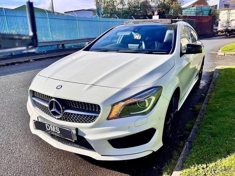 Used Mercedes CLA220 Shooting Brake AMG 177 HP (130 kW) 2016 White Estate