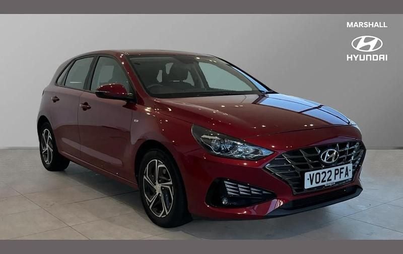 Used Hyundai i30 SE 120 HP (88 kW) 2022 Red Hatchback