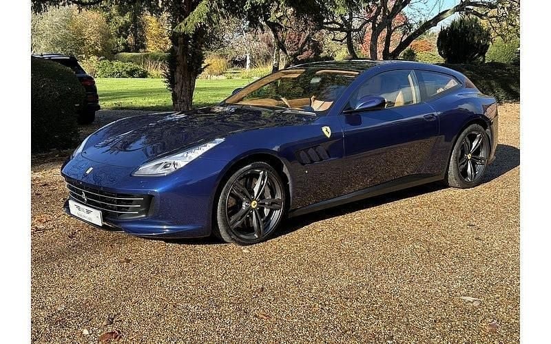 Used 2018 Ferrari GTC4Lusso Estate | £155,000 - Image 1/4