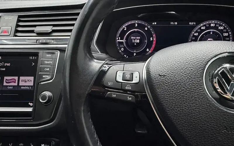 Used VW Tiguan SEL 190 HP (139 kW) 2016 White SUV