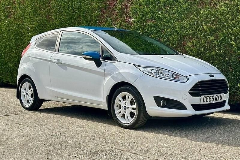 White Used 2016 Ford Fiesta Zetec Hatchback | £5,995 (Fair price) - Image 1/1