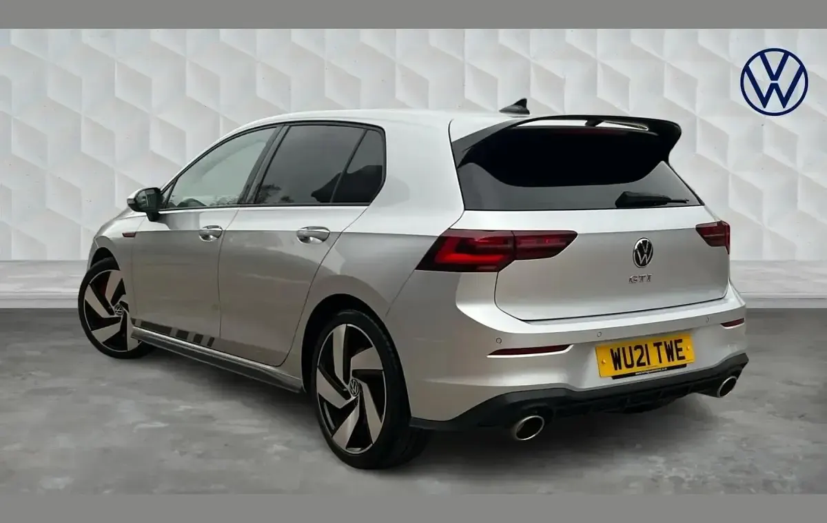 Used VW Golf VIII GTI Clubsport 296 HP (217 kW) 2021 Silver Hatchback