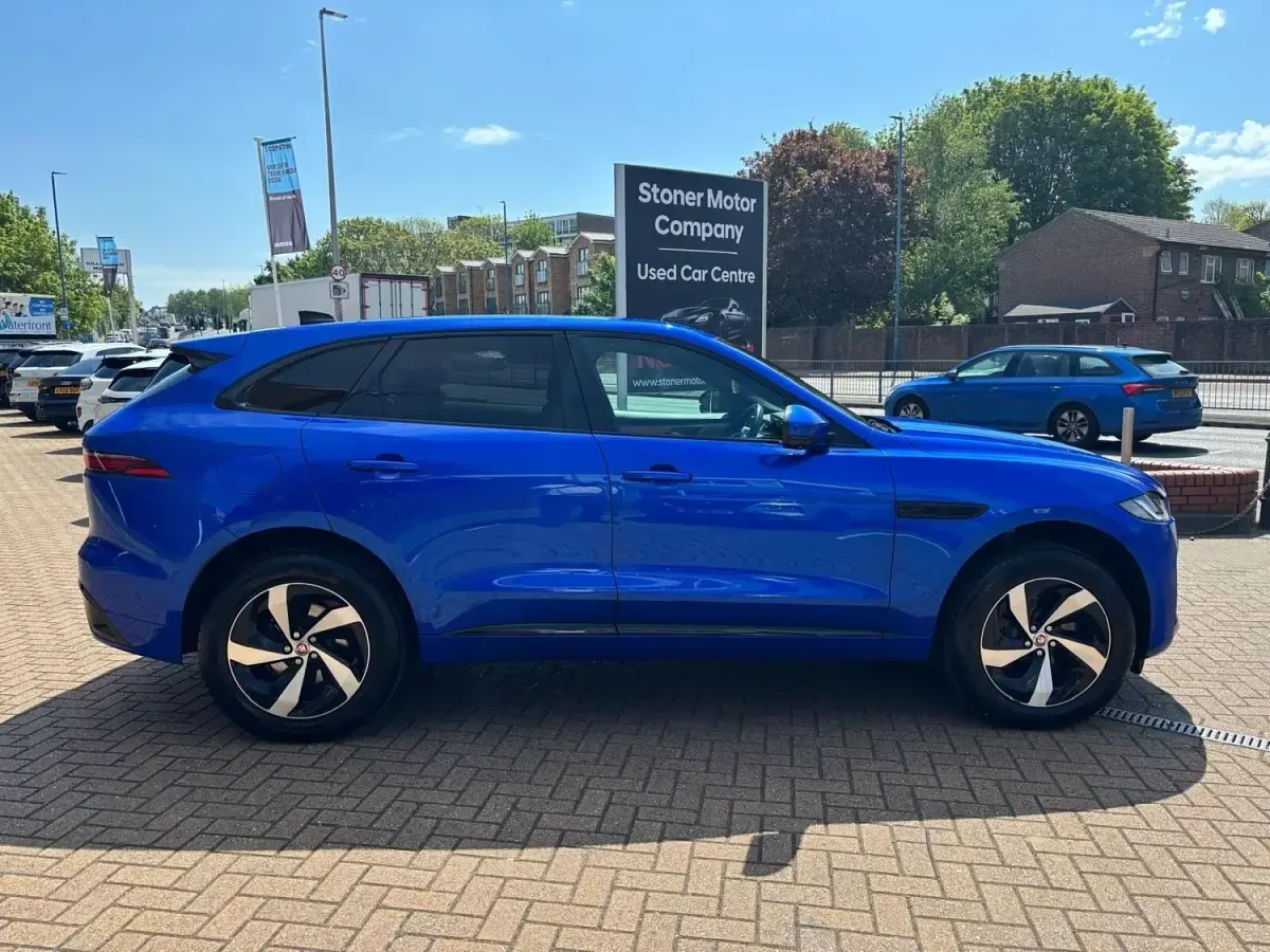 Second-hand Jaguar F-Pace R-Dynamic 404 CP (297 kW) 2021 SUV