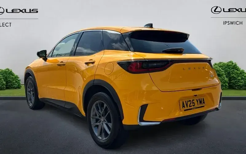 Used Lexus LBX 136 HP (100 kW) 2026 SUV