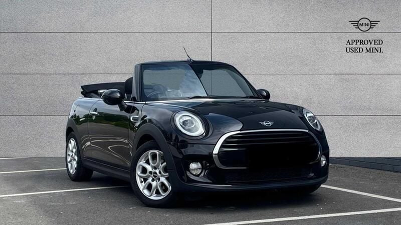 Black Used 2018 Mini Cooper Hatchback | £11,692 (Fair price) - Image 1/4